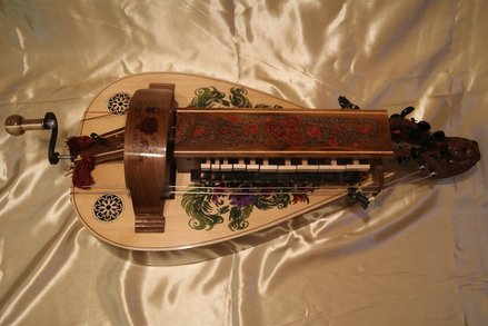 Russian Gypsy hurdy gurdy